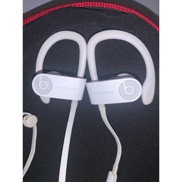 Used PowerBeats 3 - Picture 3 of 5
